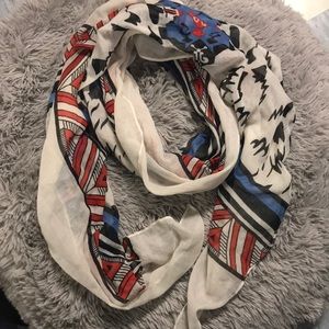 Printed scarf